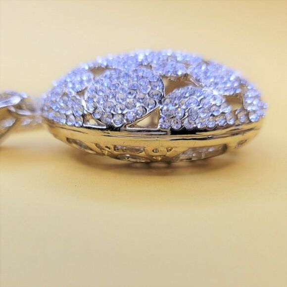 Large Round Crystal Pendant Necklace - Picture 3 of 13